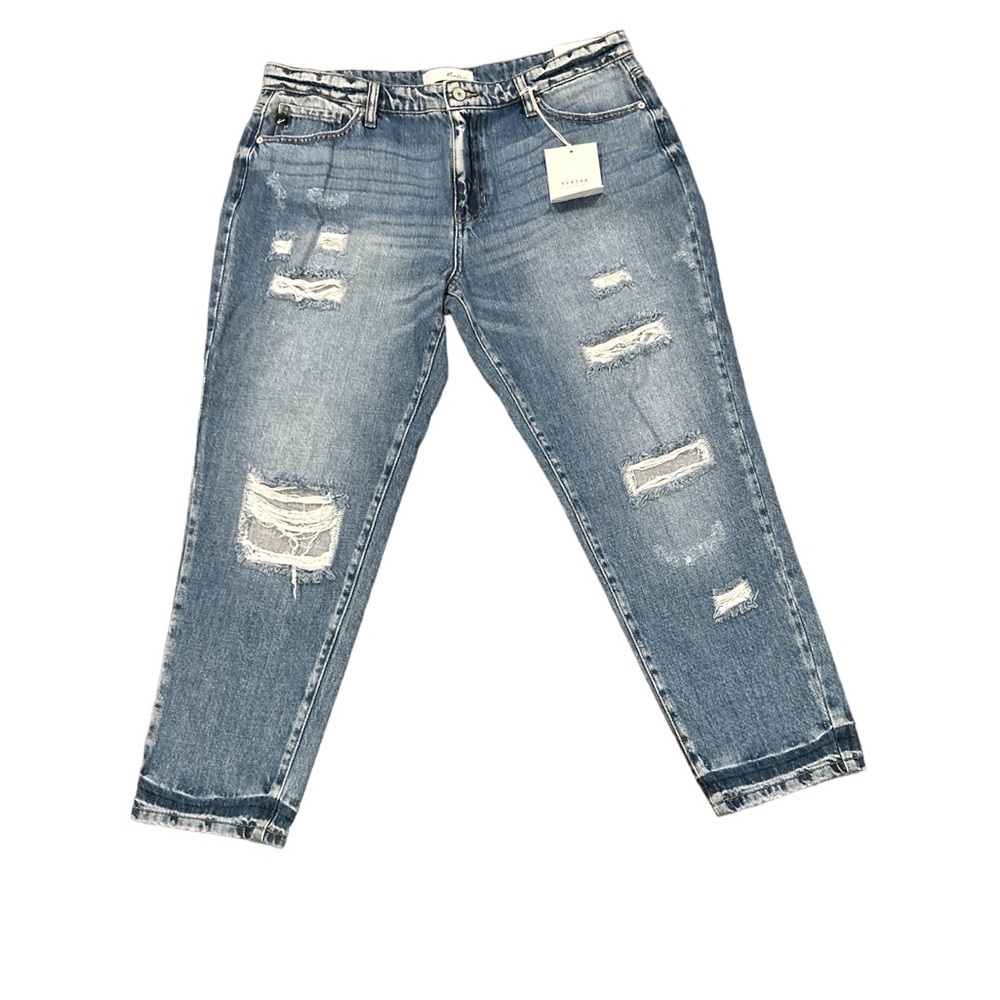 KanCan Women’s Size‎ 15/31 Relaxed Fit Distressed Jeans NWT